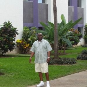 Meet your Posher, Antoine